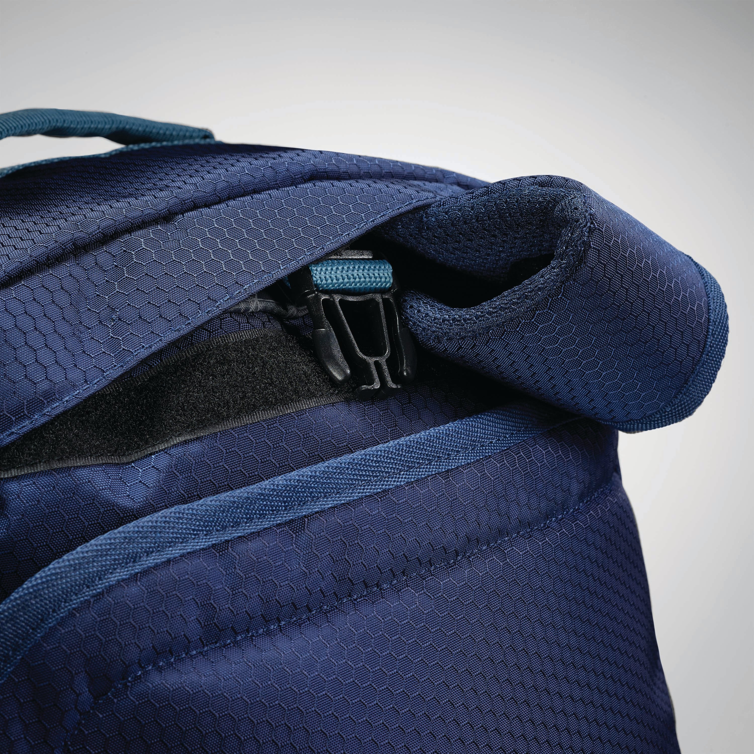 High Sierra - Convertable Backpack-Duffle - Navy-Graphite Blue-9
