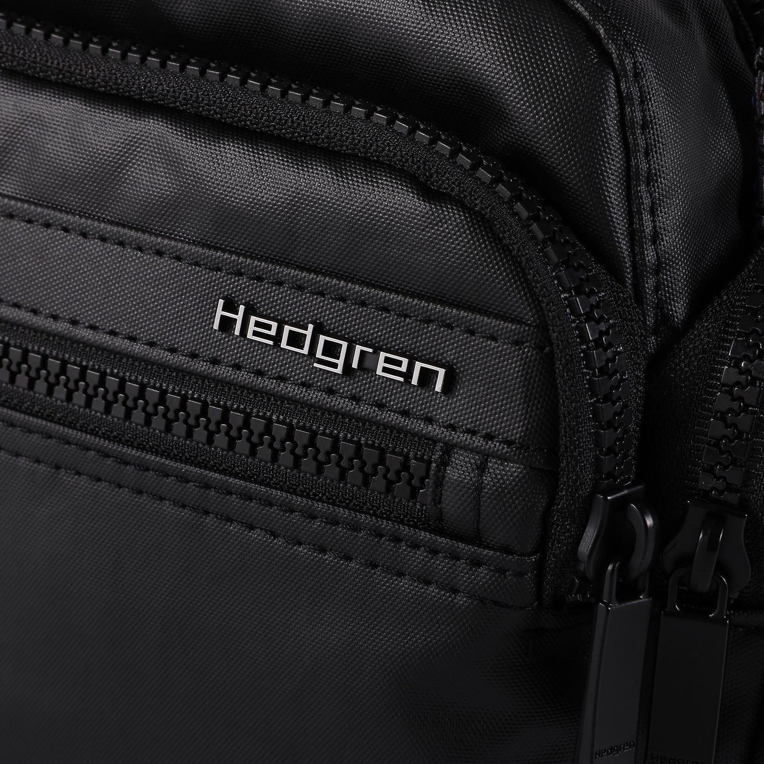 Hedgren - HIC431.854 Emily Multi Pocket RFID Crossbody - Creased Black-4