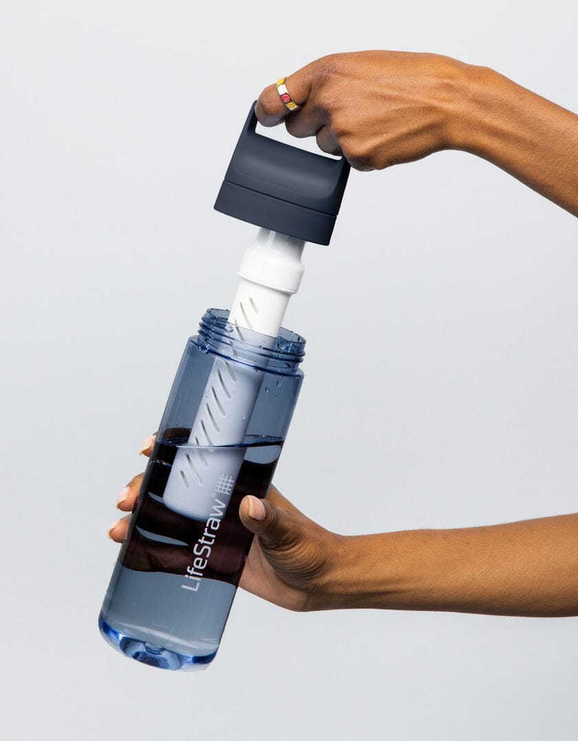 LifeStraw - GO 2.0 22Oz 650ml Water Filter bottle - Nordic Noir-2
