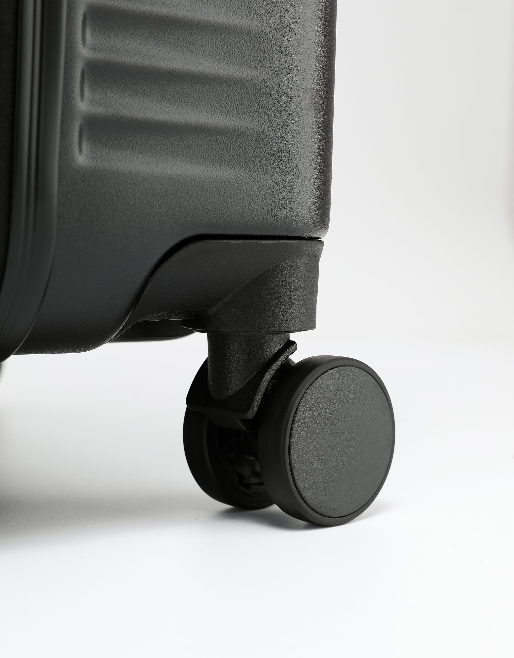 Tosca - TCA225 53cm carry on ZEN TOP Lid Opening - Black