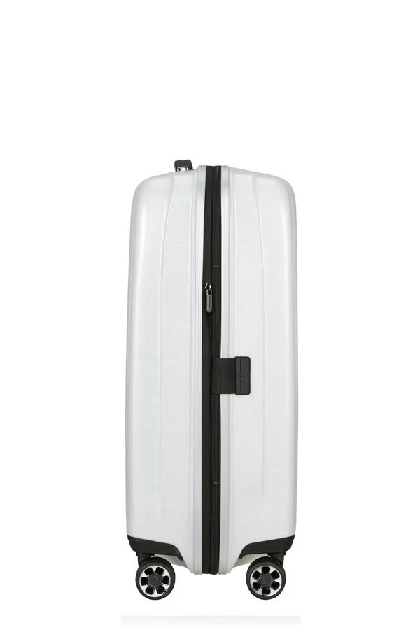 Samsonite - NEXIS 70cm expandable medium suitcase - Cotton White