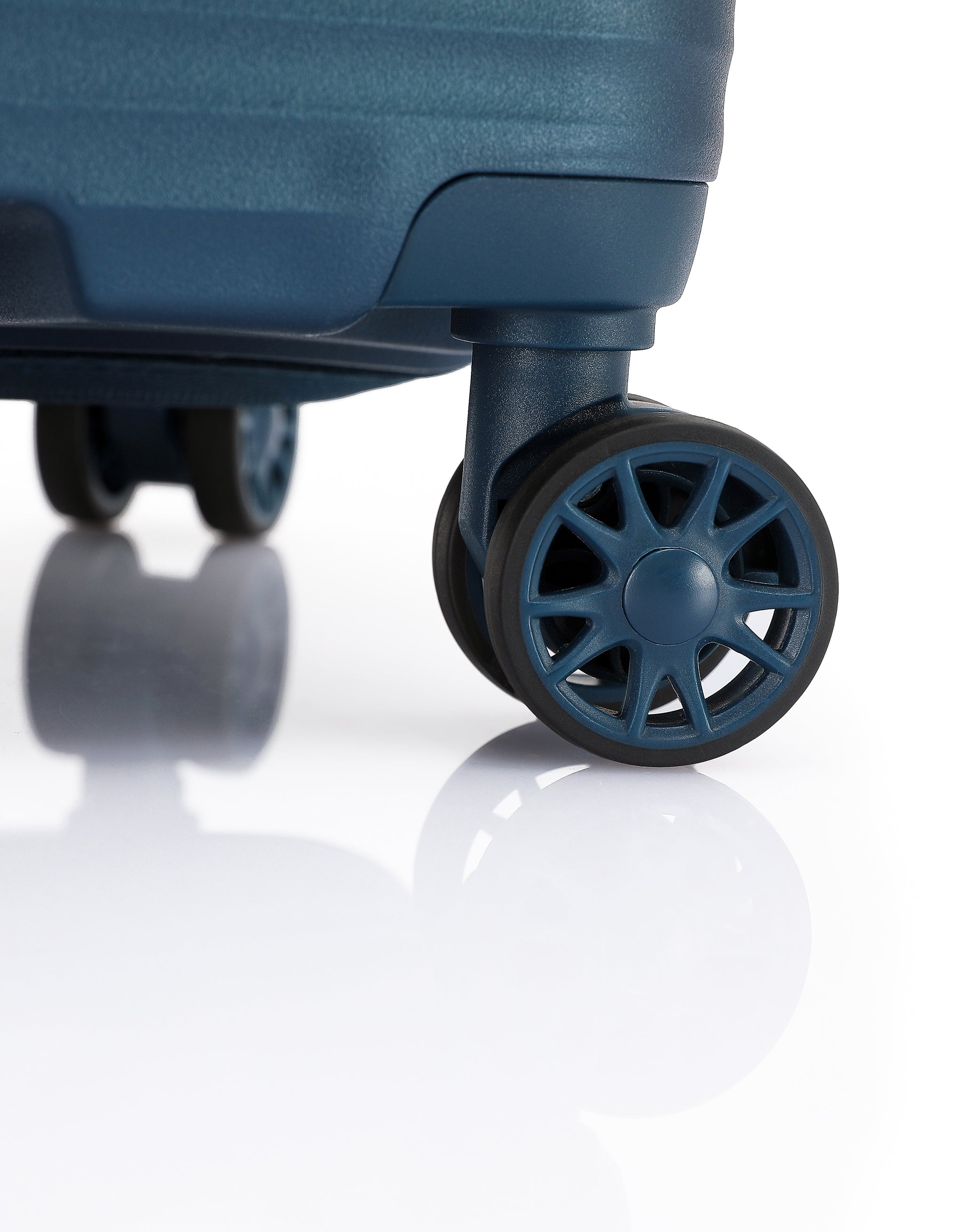 TOSCA F-LITE 65CM TROLLEY CASE- NAVY
