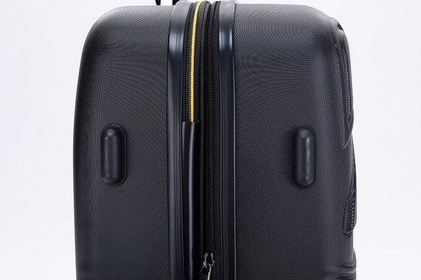 Batman - WB028 28in Large 4 Wheel Hard Suitcase - Black