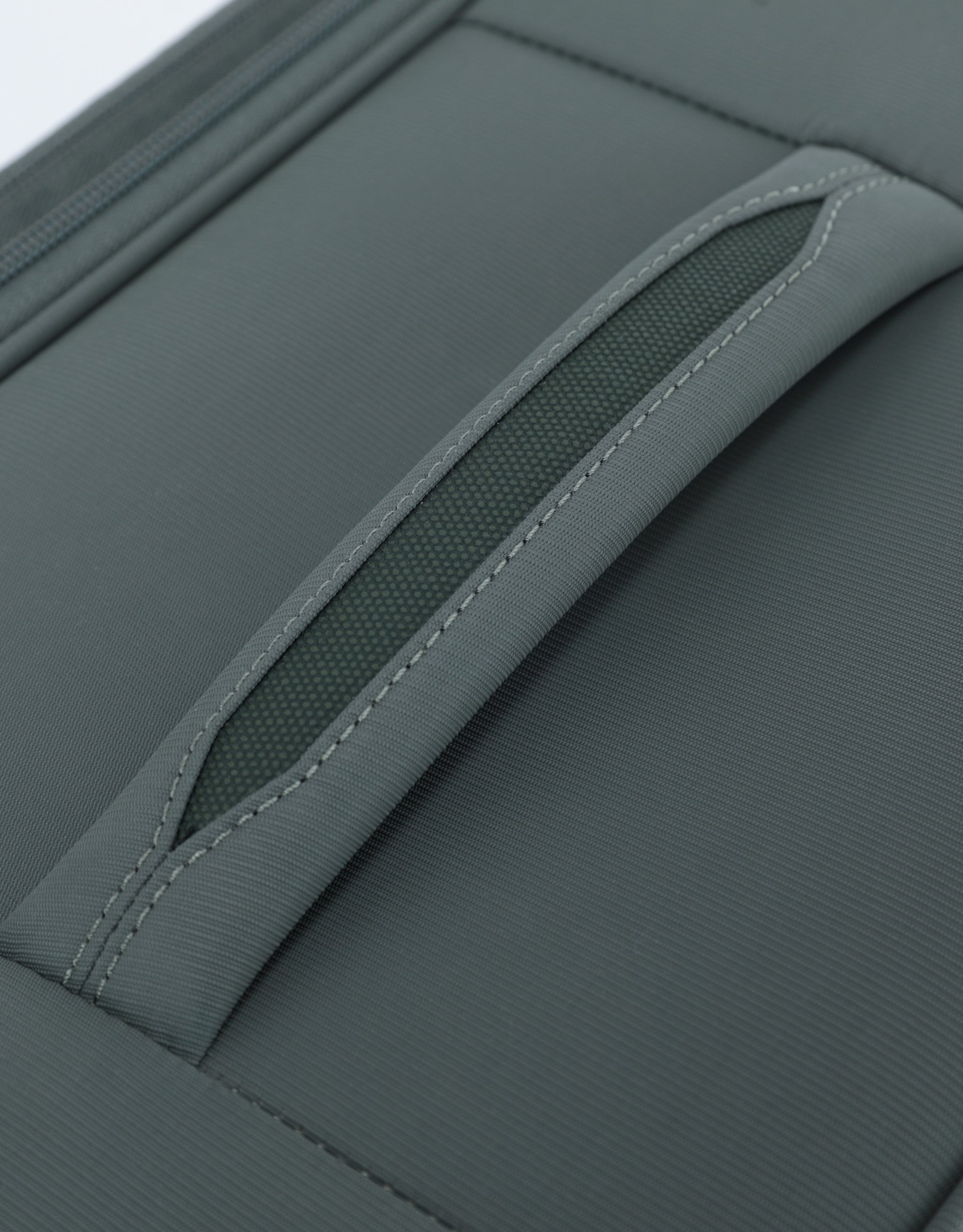 Tosca - Grange TCA752 67cm Premium Medium Suitcase - Cyphress Green