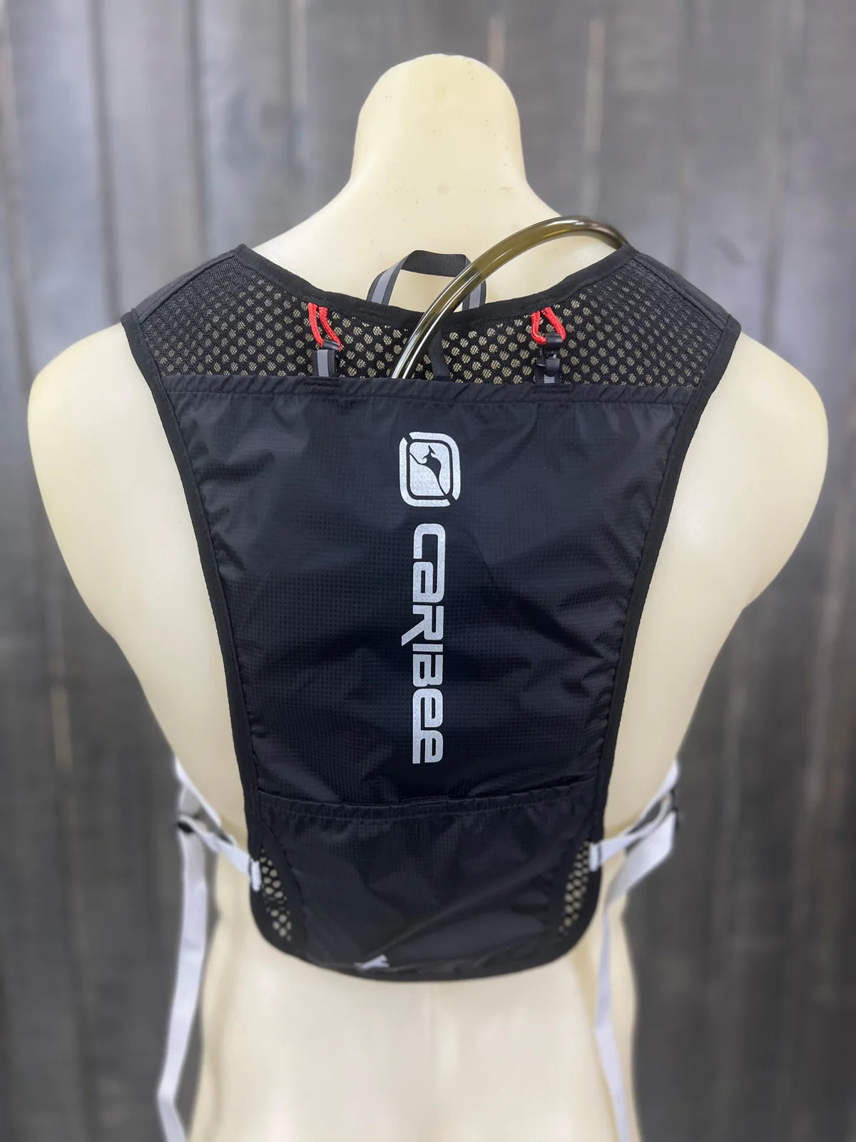 Caribee - Coyote Runner 2L Hydration Vest - Black