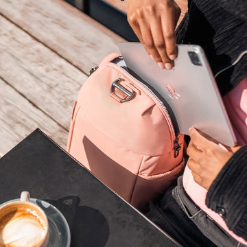 Pacsafe - CX Backpack Petite - Rose - 0
