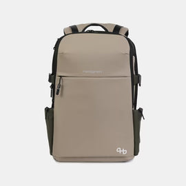 Hedgren - SUBURBANITE OVER NIGHT BACKPACK RFID R.COVER 15.6in - Beige