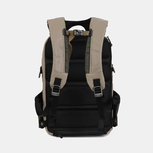Hedgren - SUBURBANITE OVER NIGHT BACKPACK RFID R.COVER 15.6in - Beige