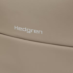 Hedgren - SUBURBANITE OVER NIGHT BACKPACK RFID R.COVER 15.6in - Beige