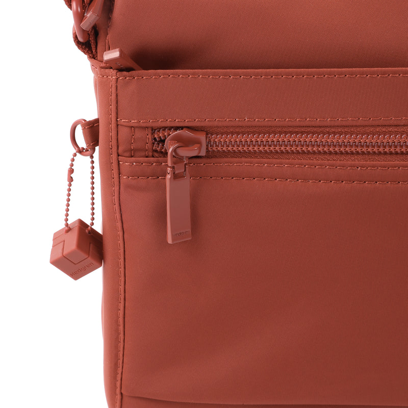 *Hedgren - HIC176M.906 EYE MEDIUM CROSSBODY RFID - DAHLIA RED
