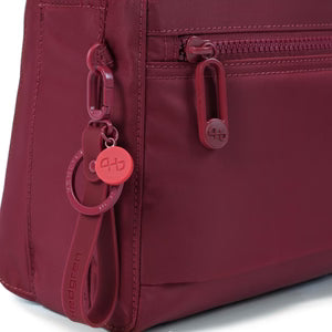 Hedgren - HIC176M.918-20 New Eye Medium RFID Crossbody - Maroon Banner