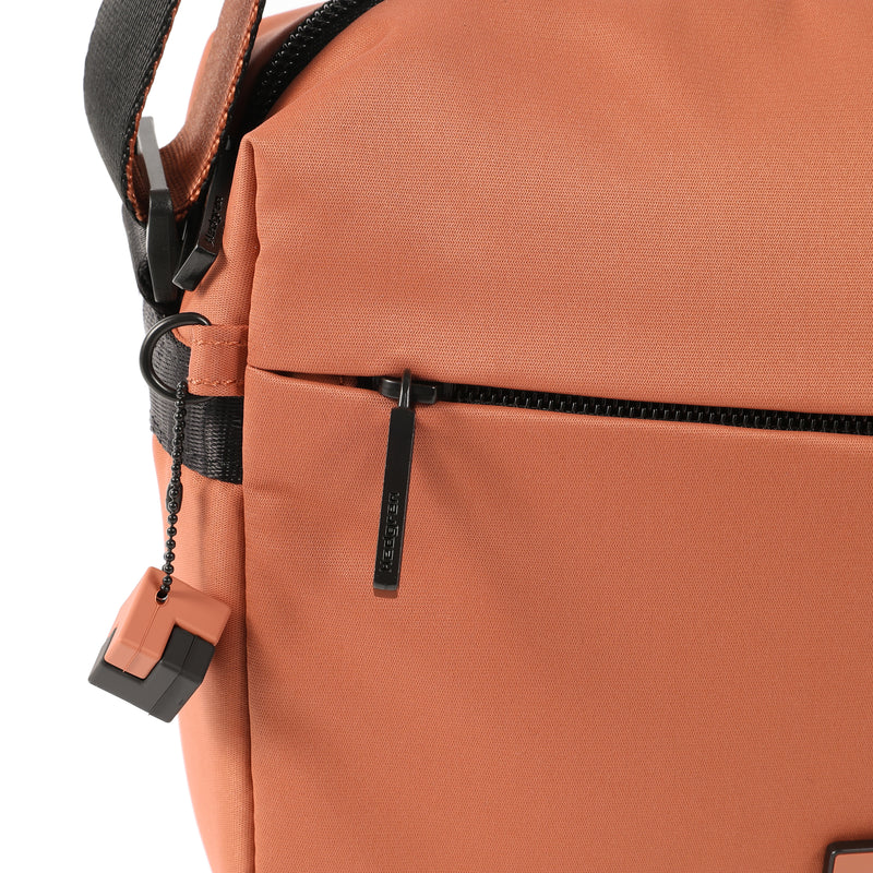 Hedgren - Neutron M Medium Crossbody - Redwood Burl