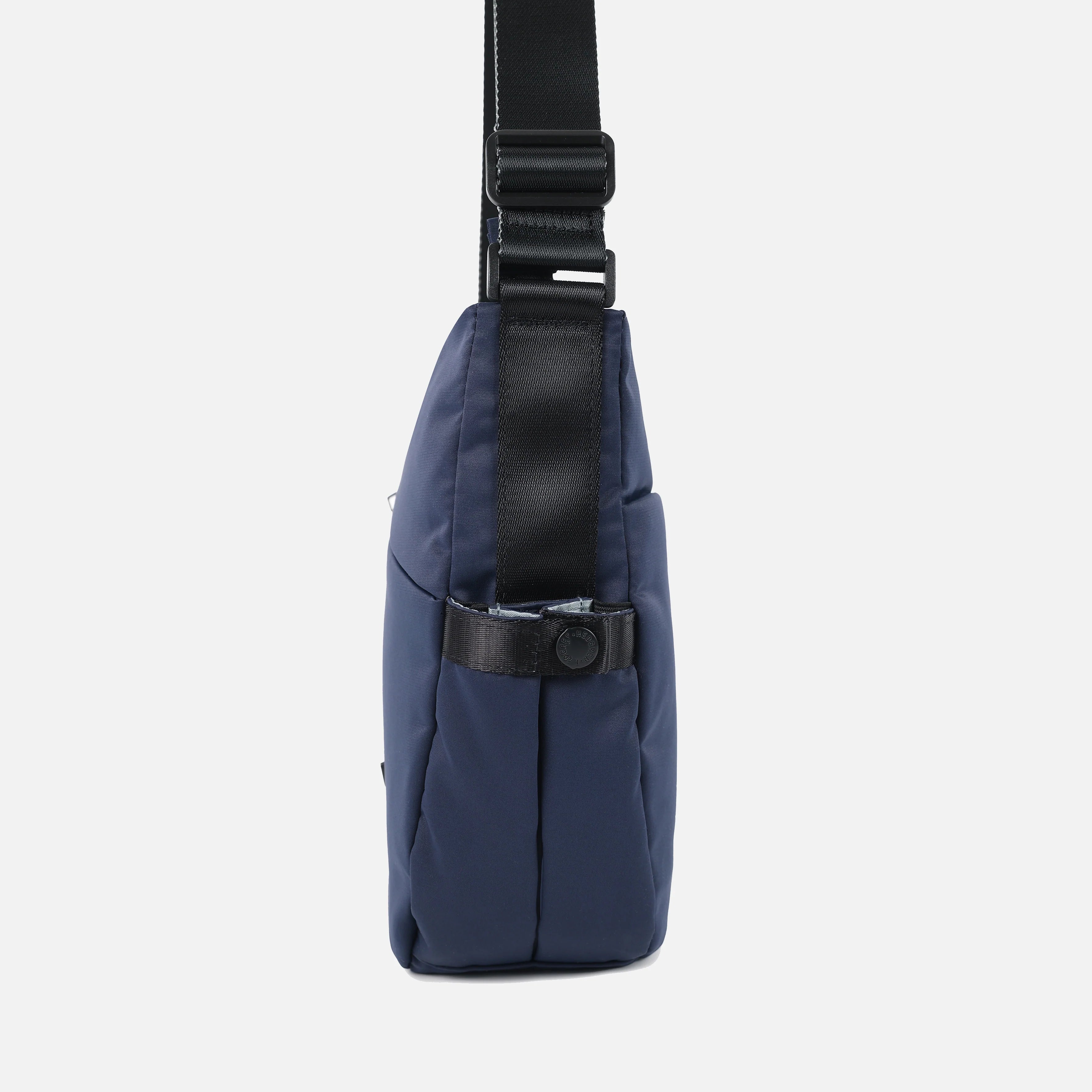 Hedgren - HNOV03.795 GRAVITY Medium Crossover bag - Navy Cosmos