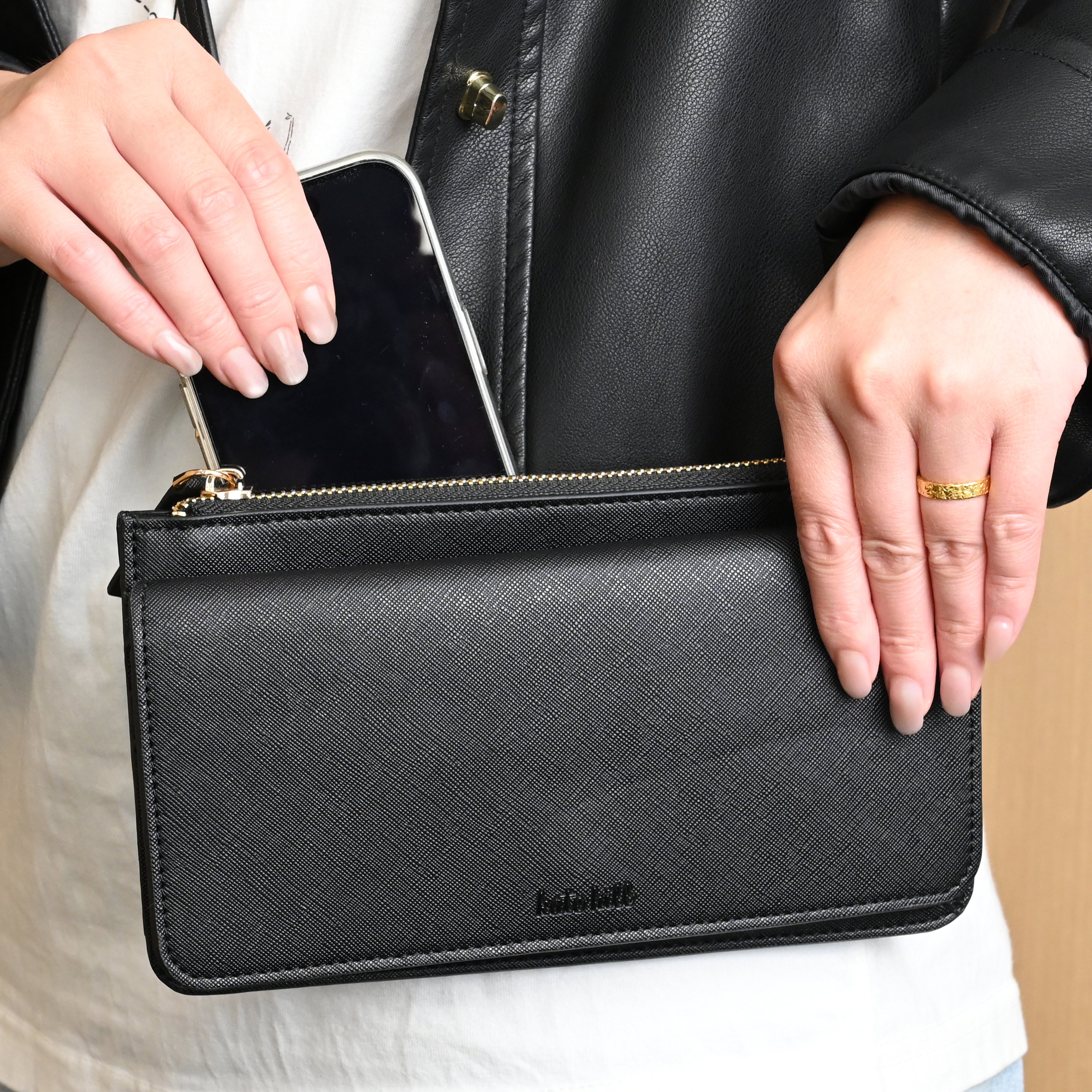 Kate Hill - KA115-A Traveller Wallet - Black
