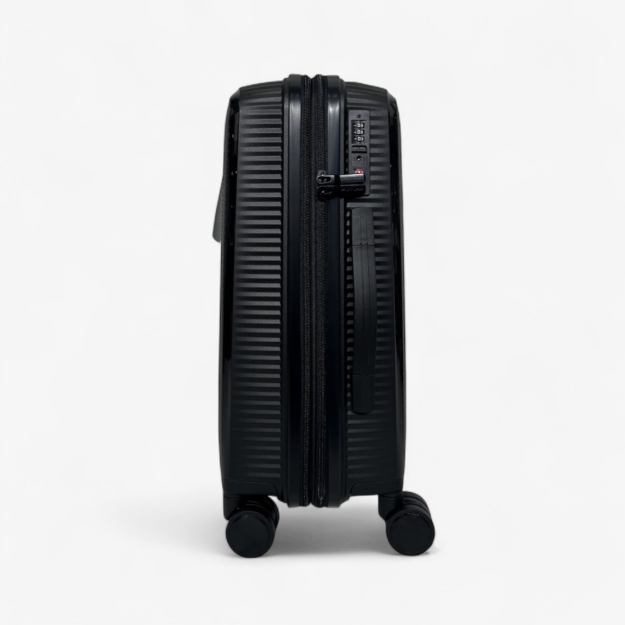 Futura - PP8810 - 20in cabin Spinner - Black - 0