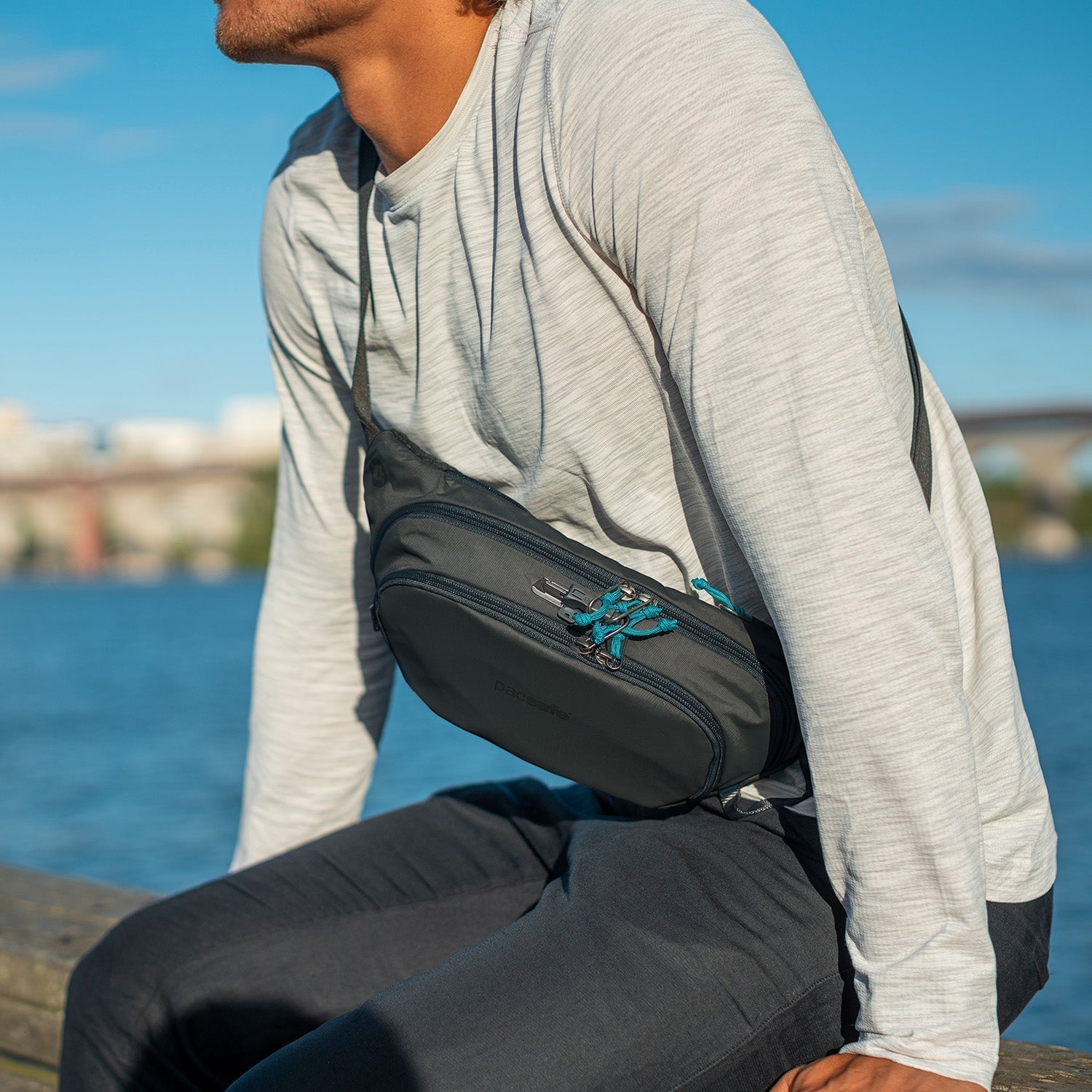 Pacsafe - Eco Waist Pack - Teal