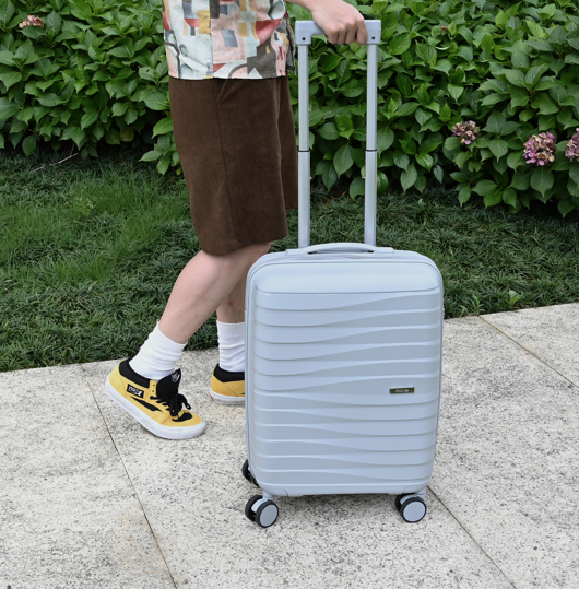 Paklite - PA34 small 20in spinner suitcase - Silver