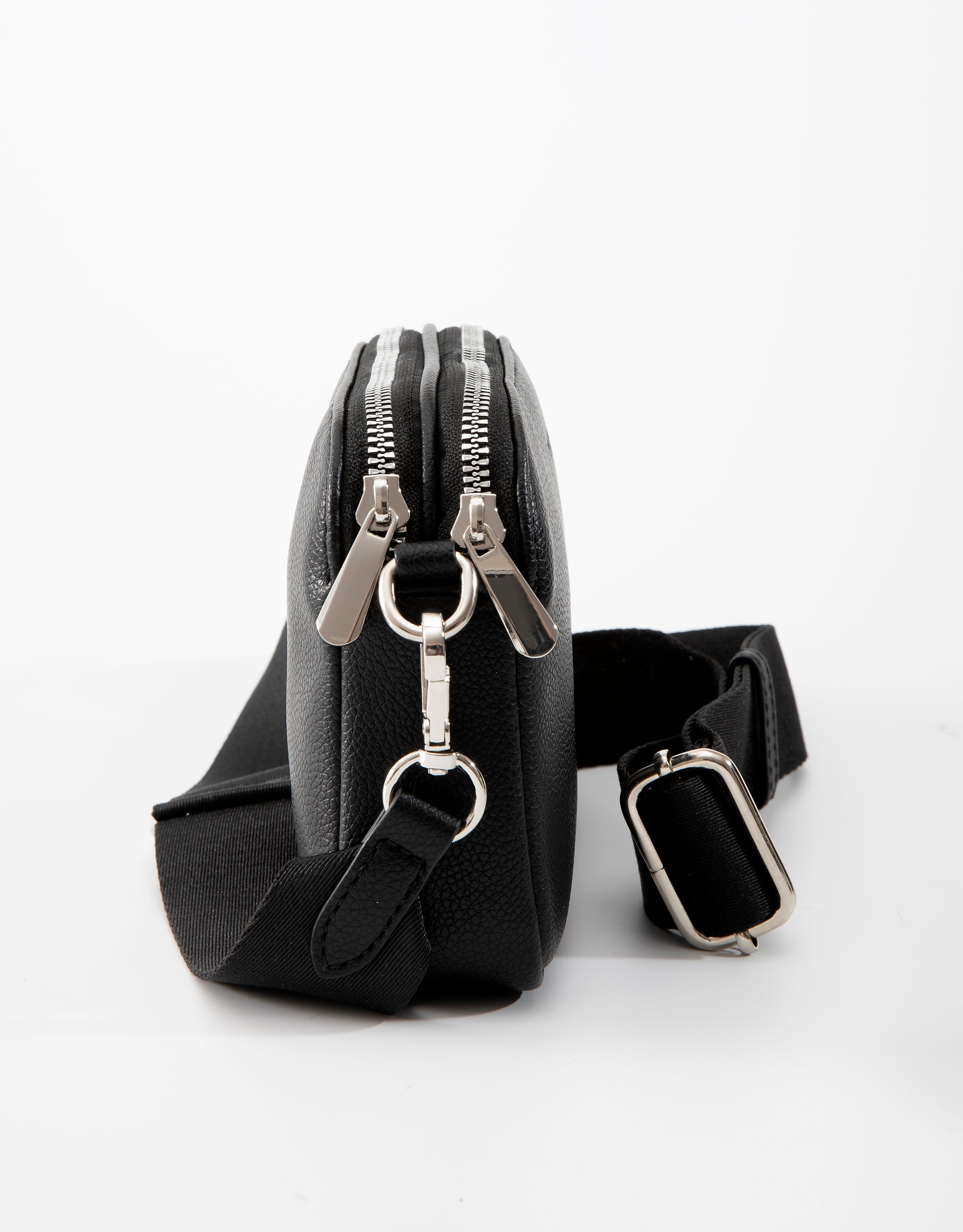 TOSCA - TH067 CROSSBODY - Black