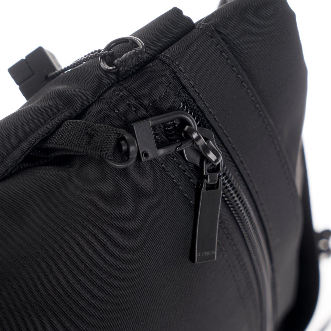 Hedgren - HIC419.003 Faith RFID Crossbody - Black