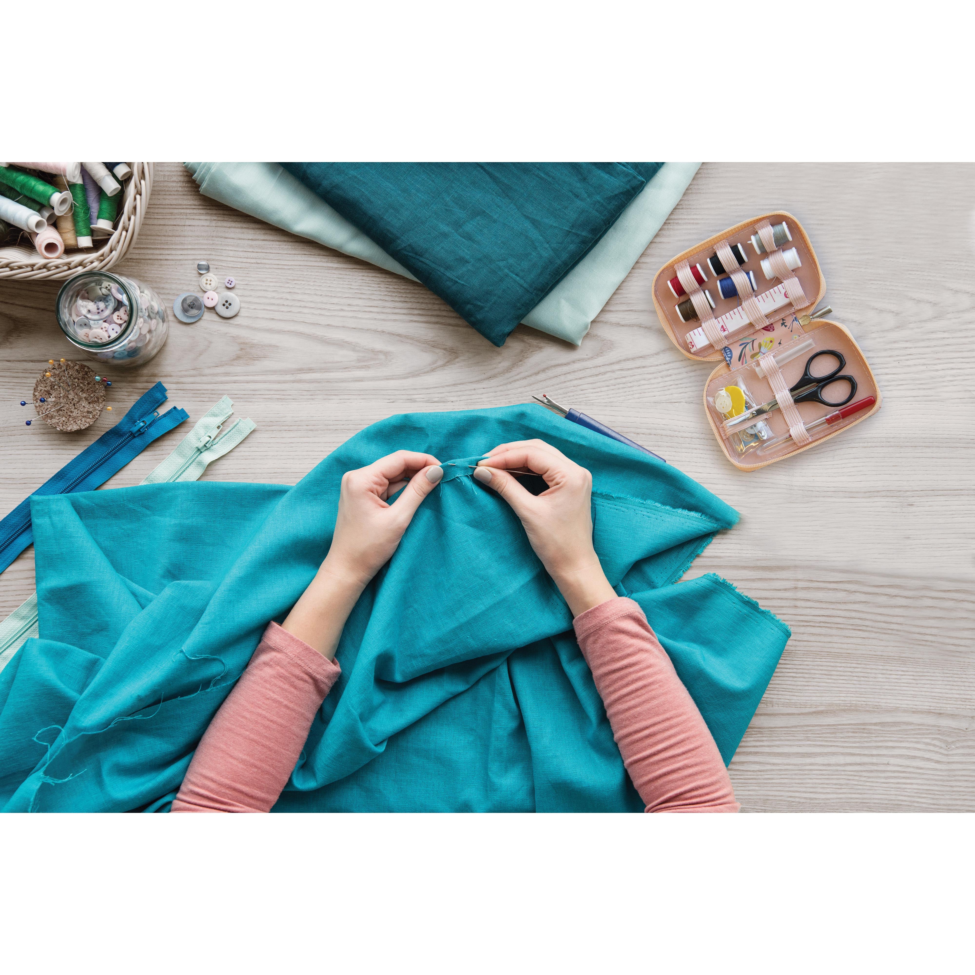 ISAALBI - Andrea Smith travel sewing kit - Assorted