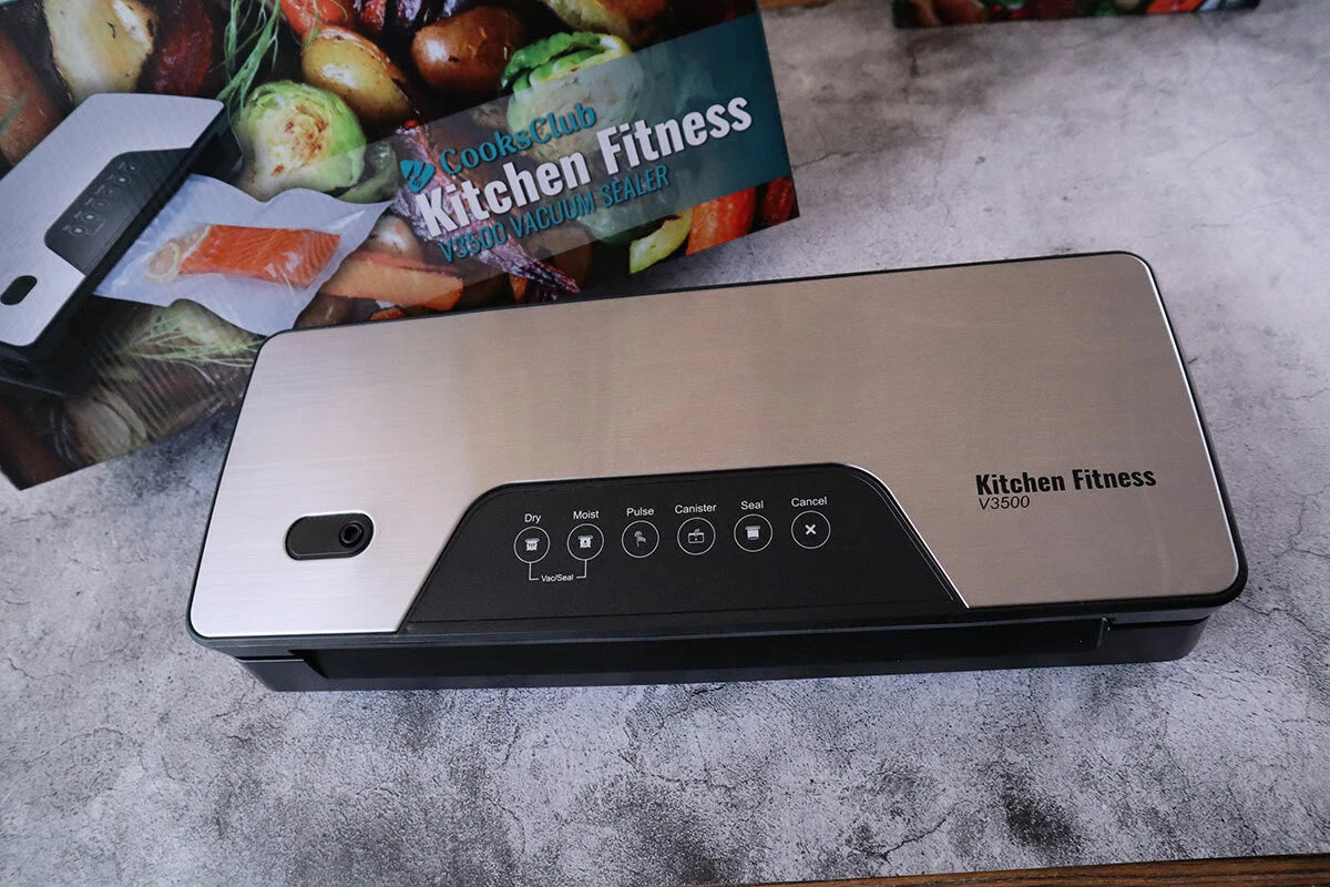 Kitchen Fitness - Vacuum Sealer Kit + 2 Canisters & 60 pre made bags -