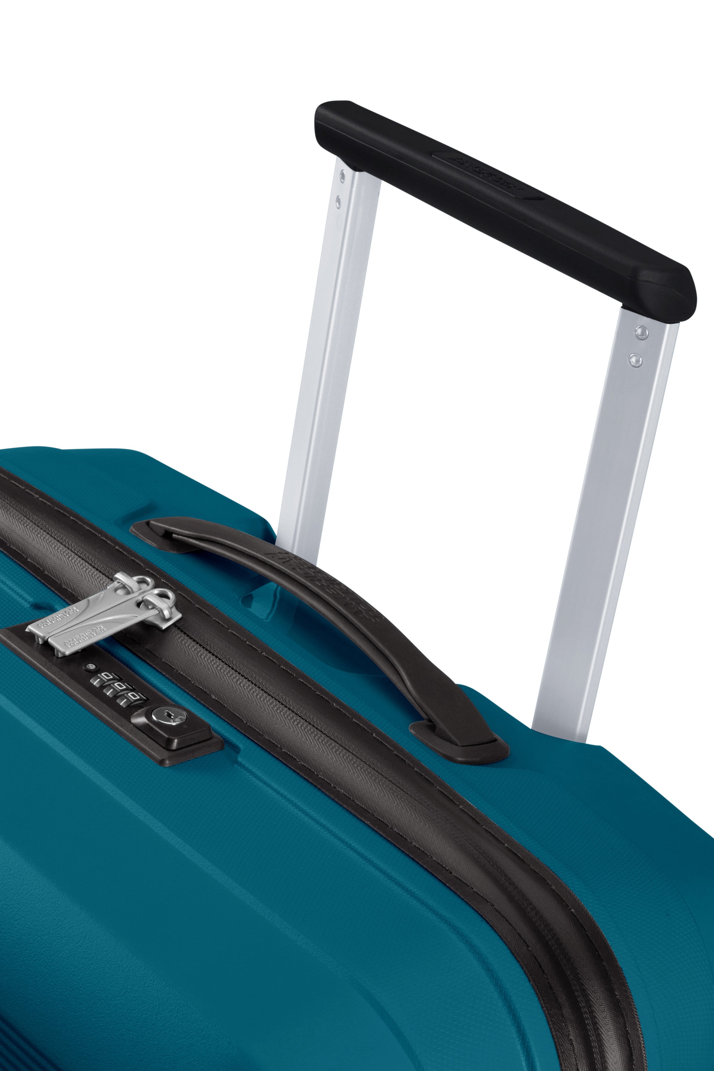 American Tourister - Airconic 67cm Medium Suitcase - Deep Ocean-7