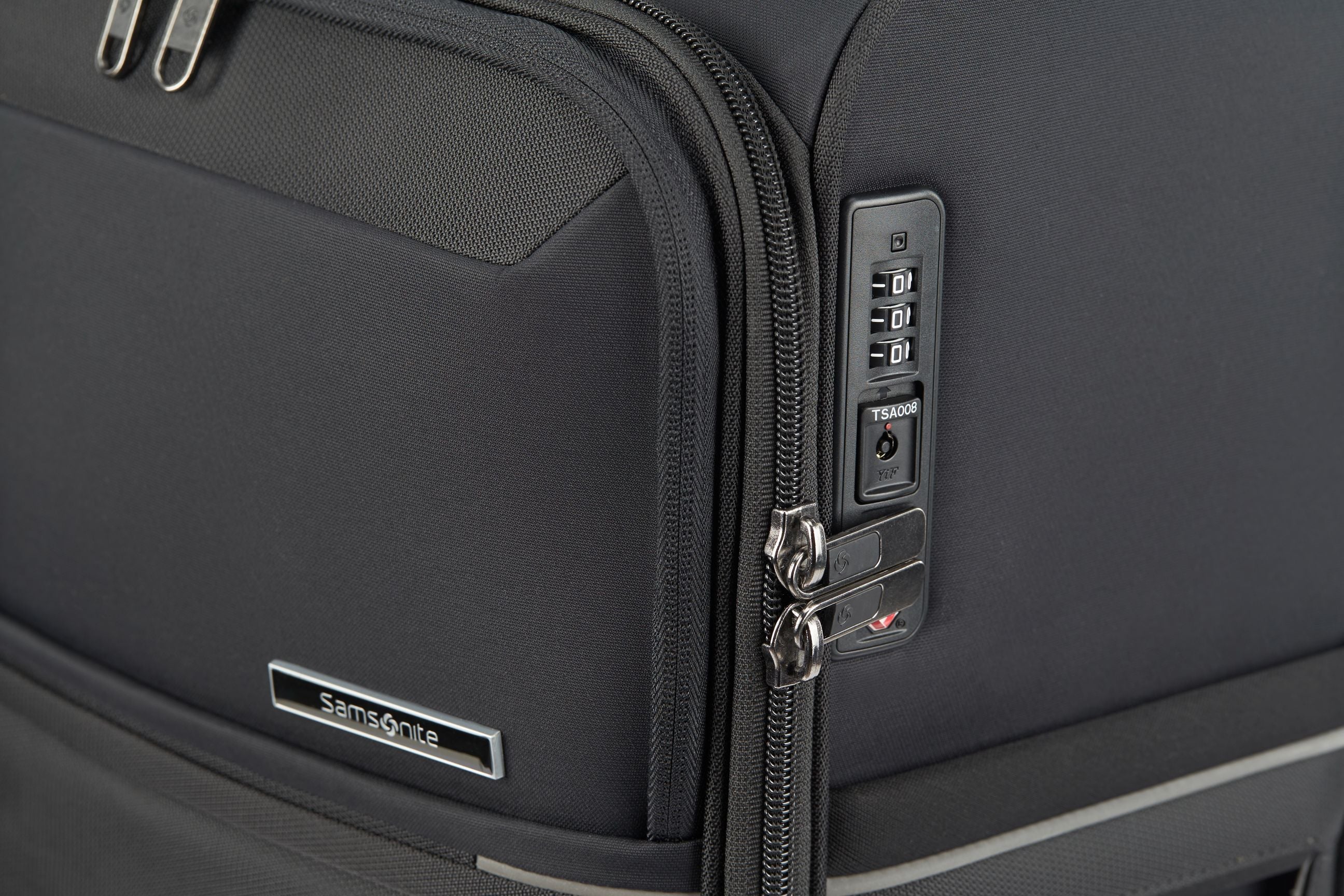 Samsonite - 73HR 55cm Small Suitcase - Black-7