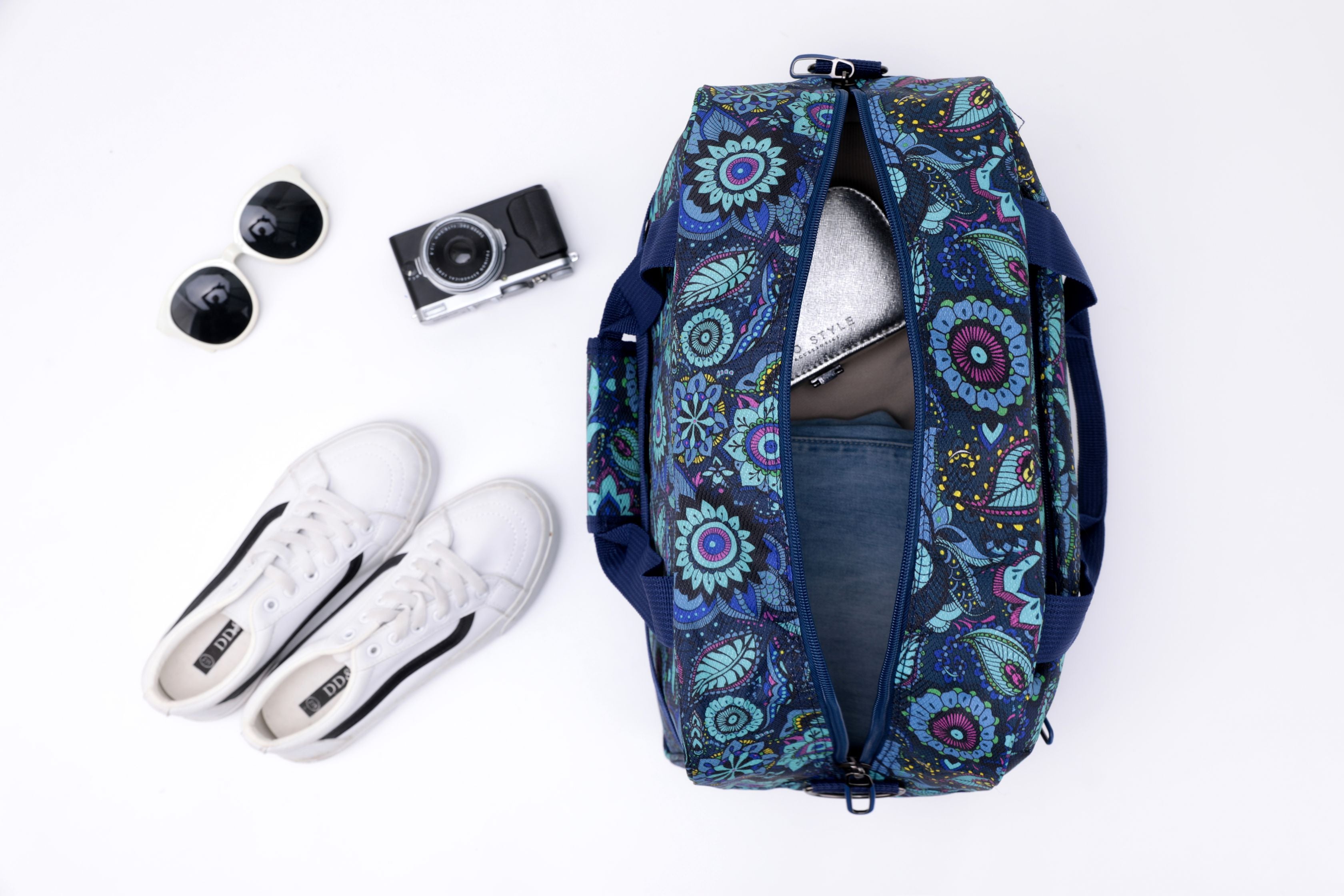 Tosca - So Lite 3.0 Onboard Tote - Paisley-2